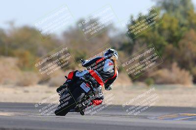 media/Dec-18-2022-SoCal Trackdays (Sun) [[8099a50955]]/Turn 7 Backside (1125am)/